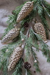 Set viano�n�ch �i�iek na strom�ek