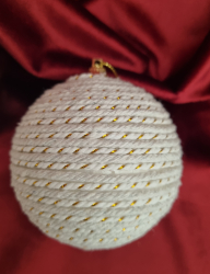 Viano�n� gule na strom�ek bielo-zlat�